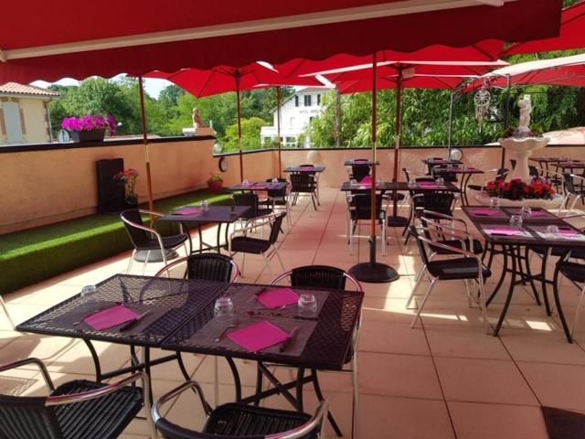 Hotel Restaurant Les Kakis บาร์โบตอง-เลส์-แตมส์ ภายนอก รูปภาพ